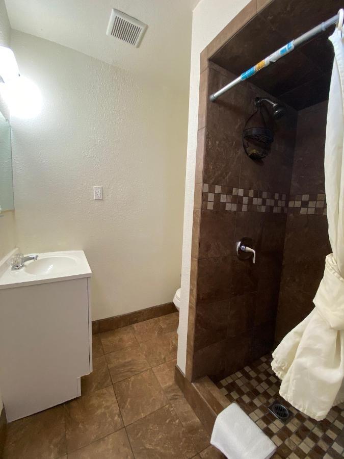 Economy Inn Пасо Роблес Екстериор снимка