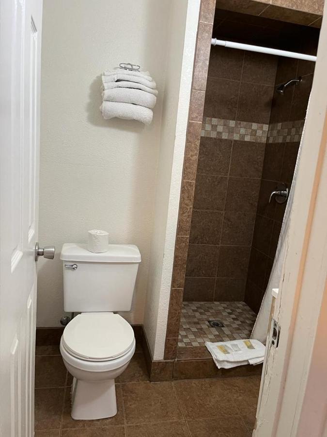 Economy Inn Пасо Роблес Екстериор снимка