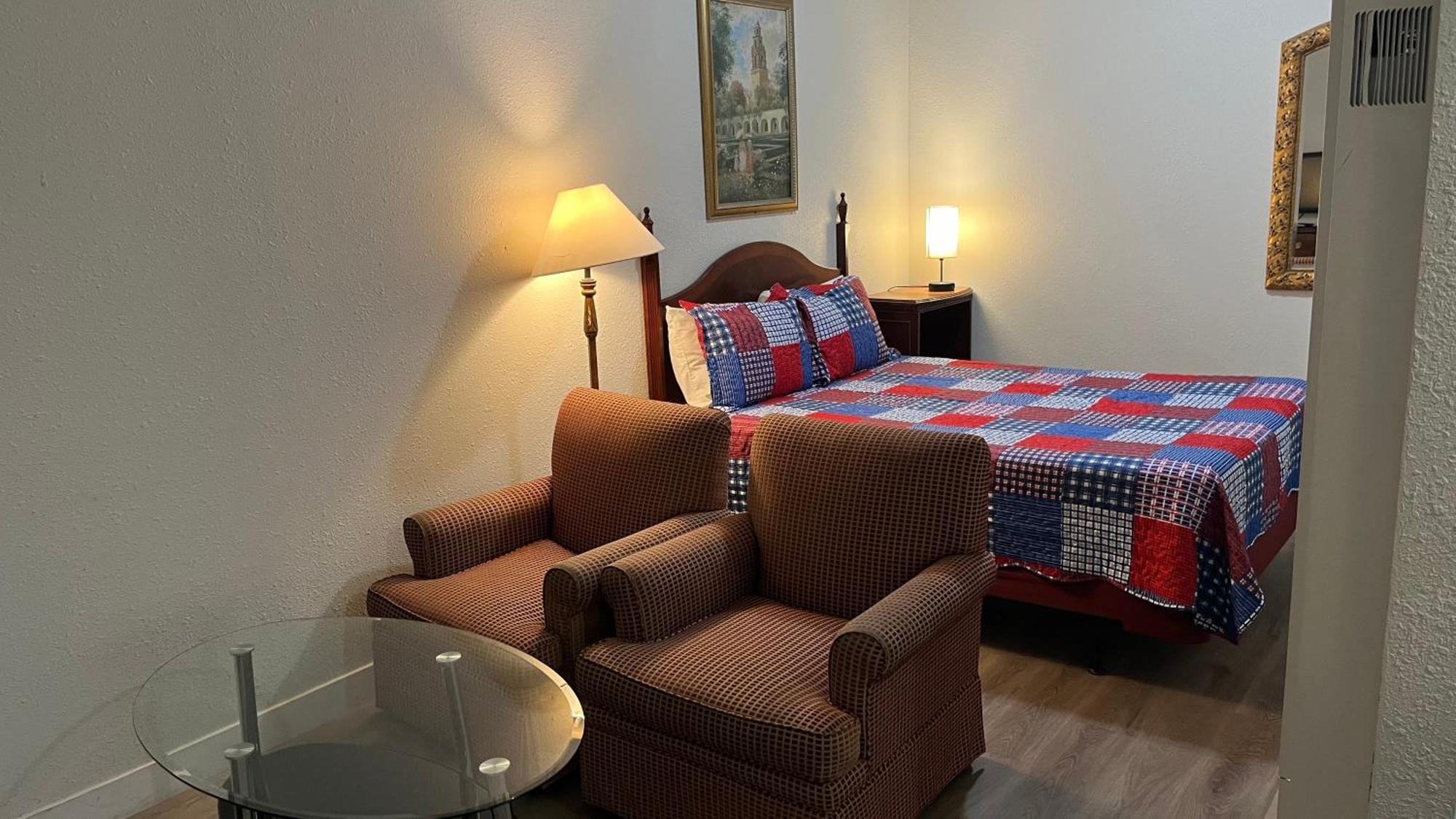 Economy Inn Пасо Роблес Екстериор снимка