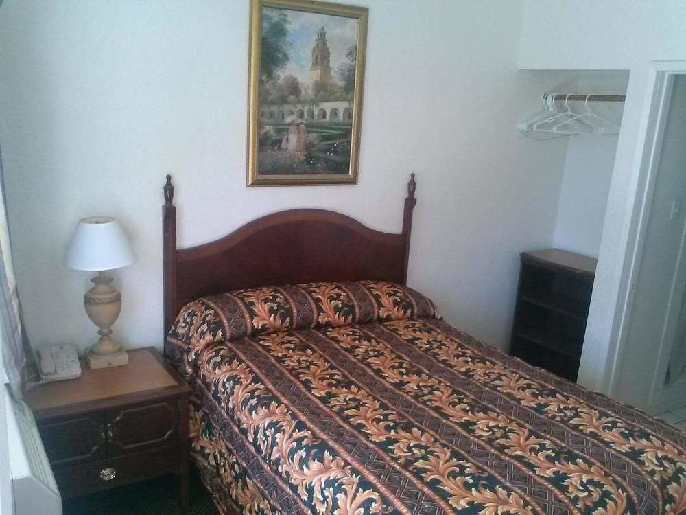Economy Inn Пасо Роблес Екстериор снимка